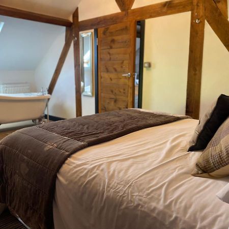 Betsey Trotwood. Historic Stylish 2-Bed Cottage. Blundeston Exterior photo